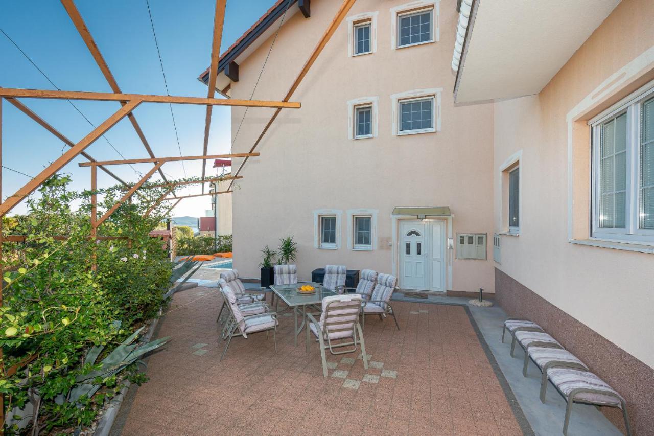 "Mare Et Sol" Apartments Sveti Filip i Jakov Buitenkant foto