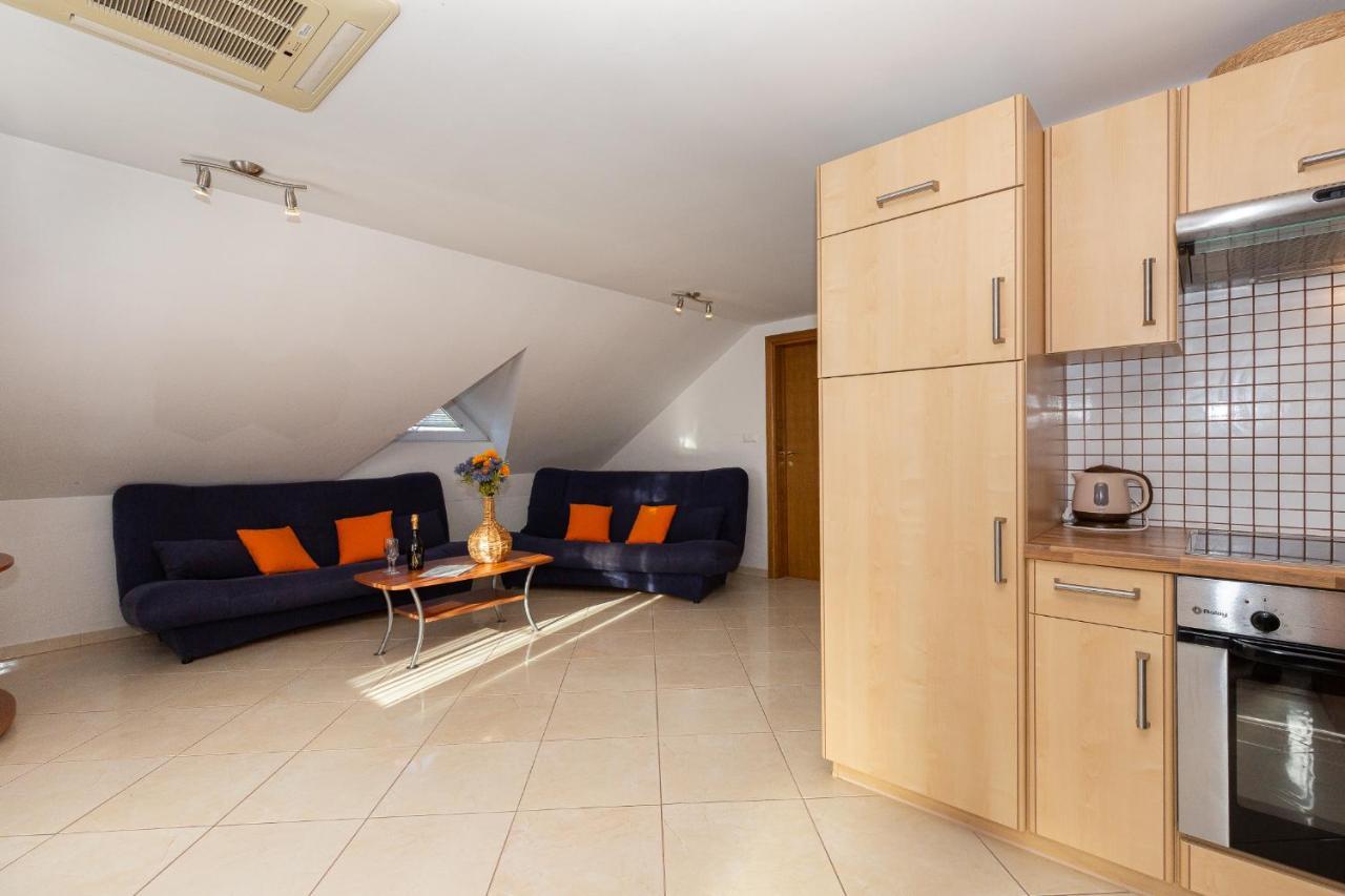 "Mare Et Sol" Apartments Sveti Filip i Jakov Buitenkant foto
