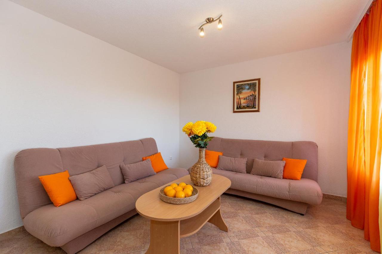 "Mare Et Sol" Apartments Sveti Filip i Jakov Buitenkant foto
