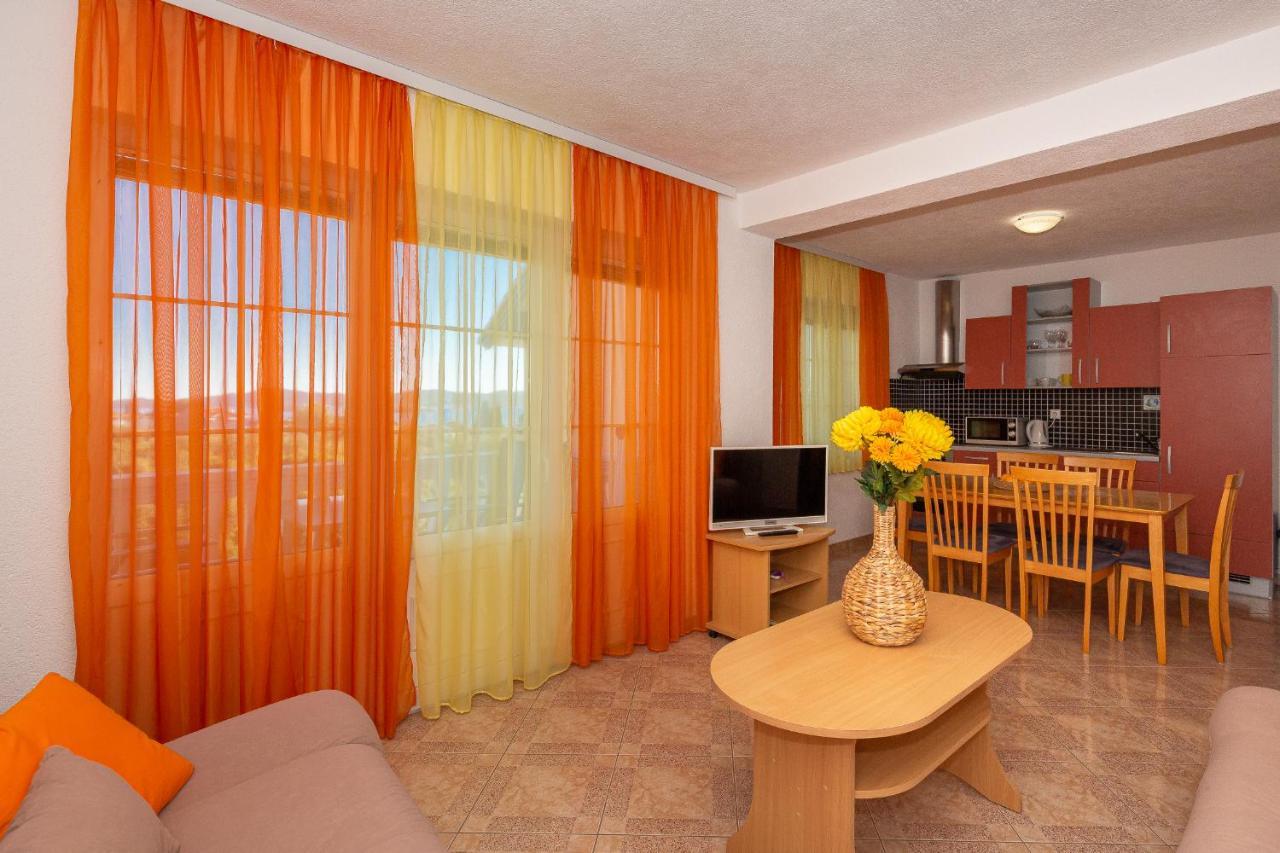 "Mare Et Sol" Apartments Sveti Filip i Jakov Buitenkant foto