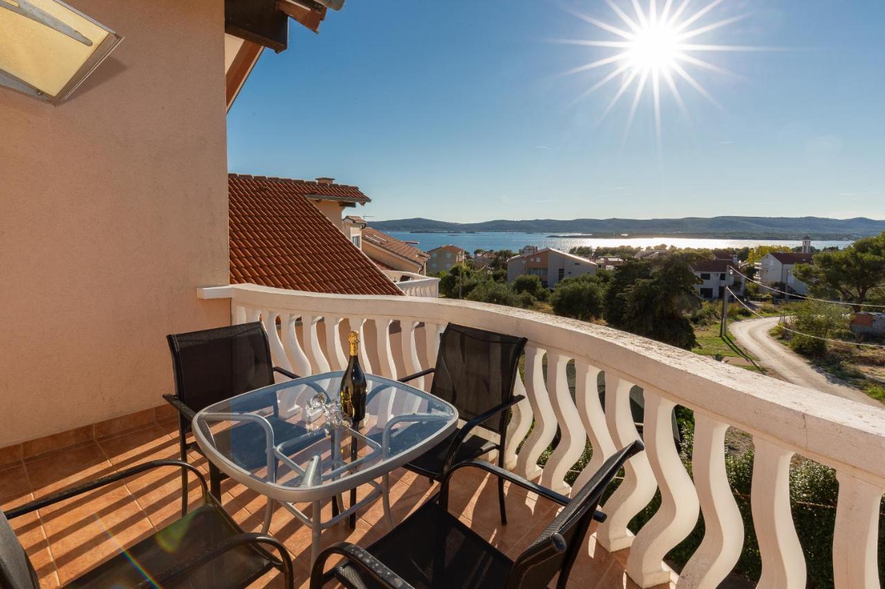 "Mare Et Sol" Apartments Sveti Filip i Jakov Buitenkant foto